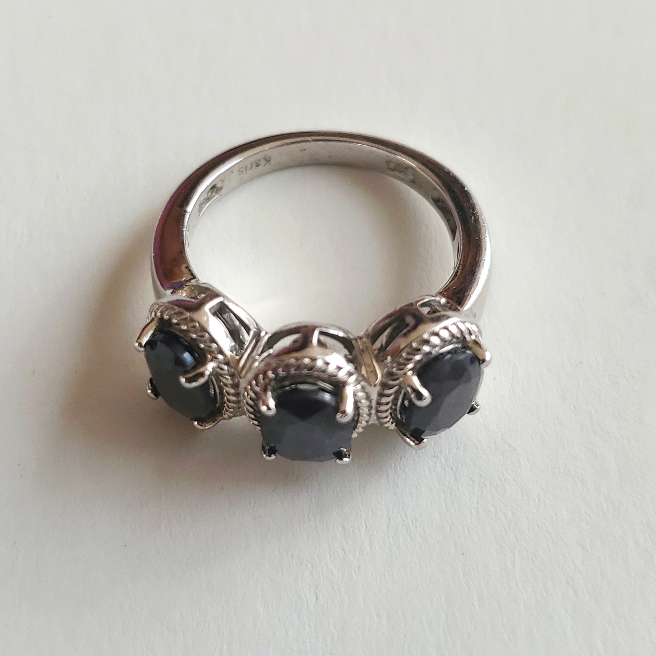Sts Karis Black Onyx Triple Solitare Platinum Bond Ring W Filigree Size 6